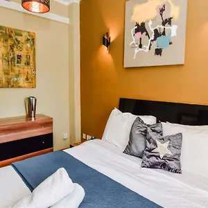  Apartment Bayview